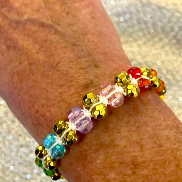 New Super Cute Multicolor Bling Macrame Bracelet Gold - Picture 6 of 8